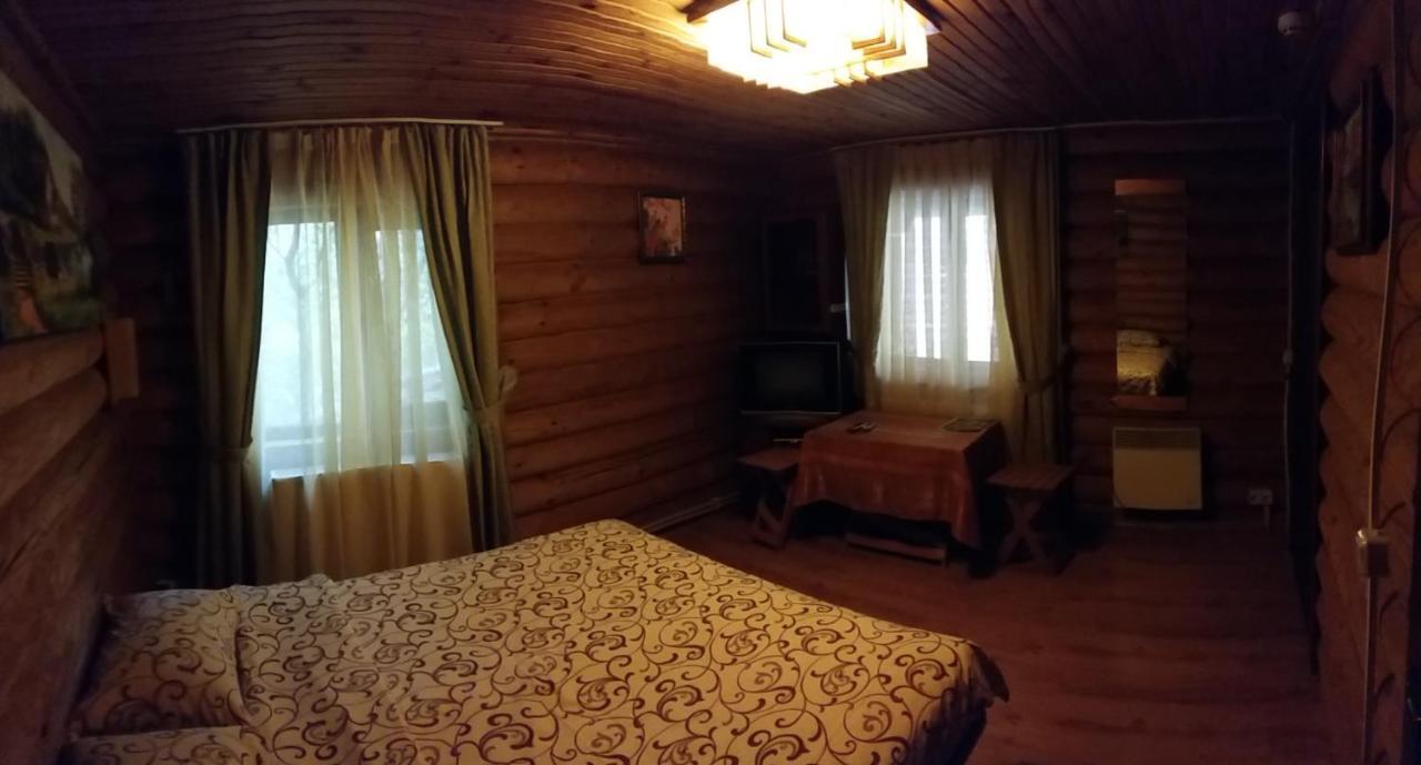 Zolotoy Bereg Hotel Chernihiv Luaran gambar